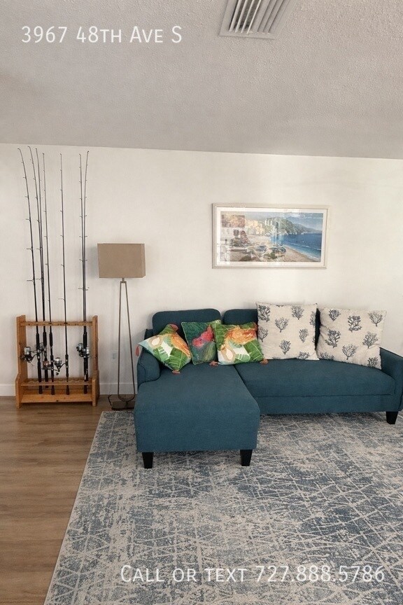 Building Photo - 3967 48th Ave S