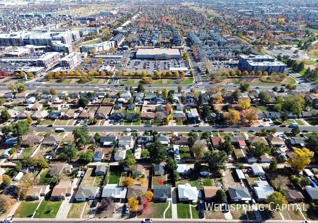 Building Photo - 2690 Pontiac St