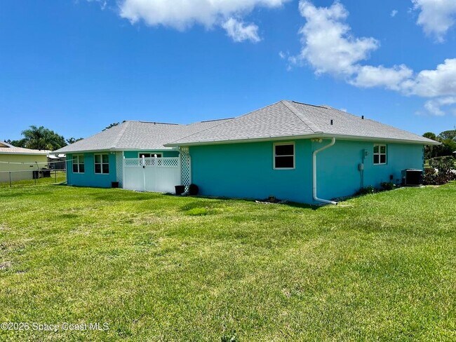 Building Photo - 1497 Krin Ct NE