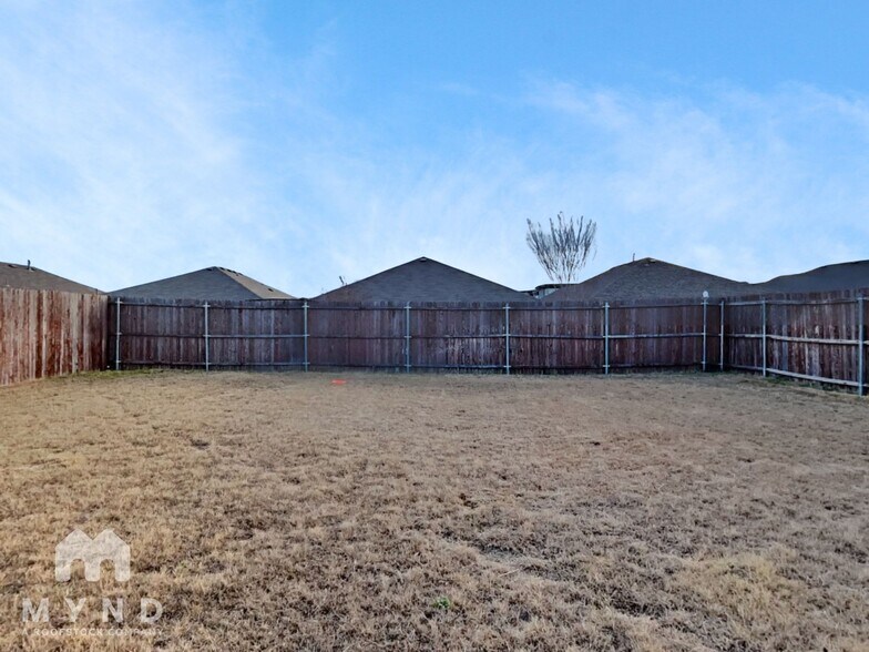 Building Photo - 1016 Blooming Prairie Trail