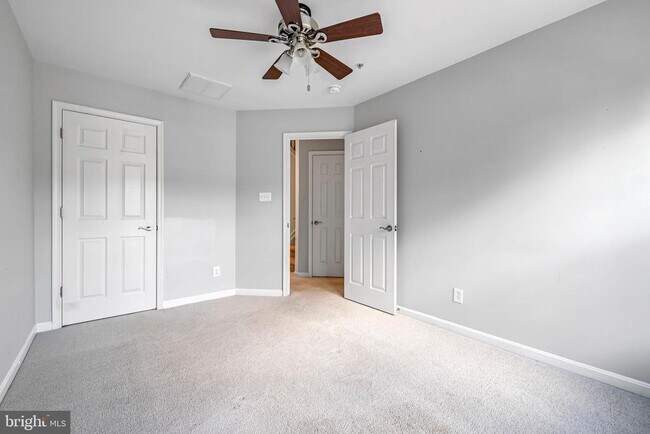 Building Photo - 304 Wheatley Dr