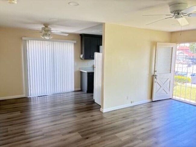 Building Photo - 451 Carneros Ave