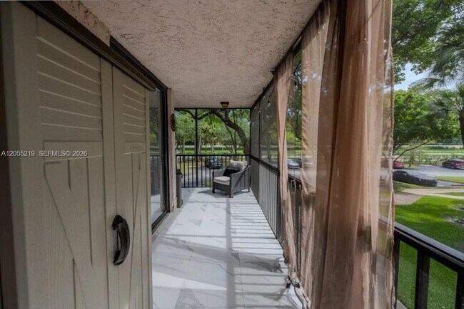 Building Photo - 10451 W Broward Blvd