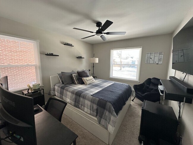 Building Photo - 2915 N 54th St