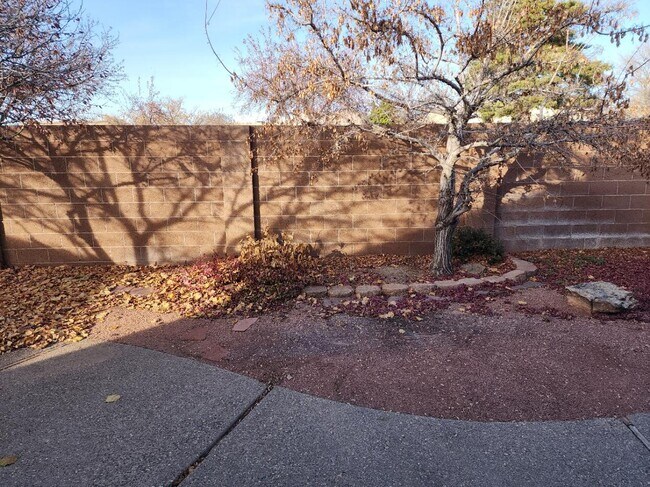 Building Photo - 9335 Admiral Lowell Pl NE