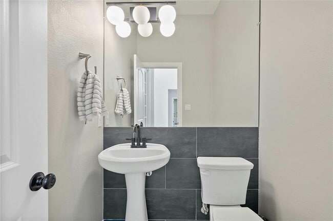 Building Photo - 17308 Wildrye Dr