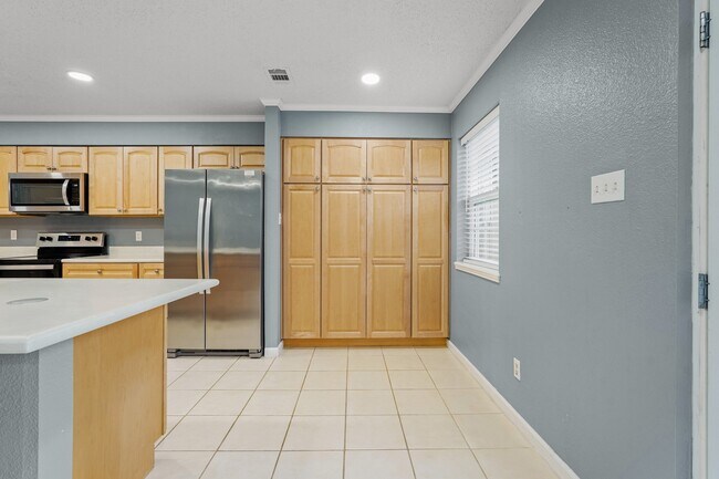 Building Photo - 1383 Country Pl Dr