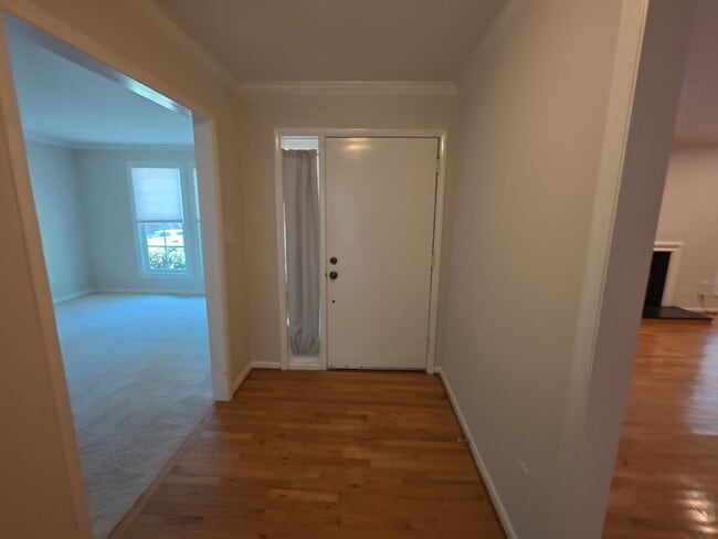 Building Photo - Terrific Rancher with Vaulted Ceiling in Meredith Woods.