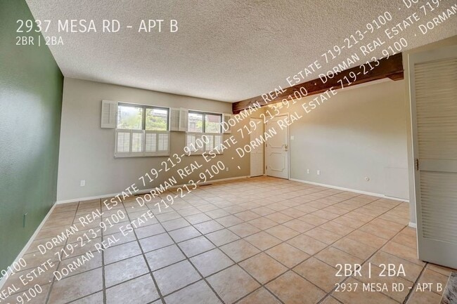 Building Photo - Two bedroom condo close to Garden of the G...