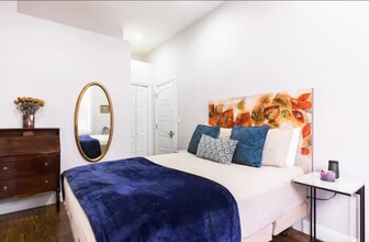 Spacious bedroom and its furnishings - 286 Hendrix St