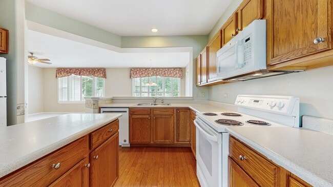 Building Photo - 12214 Plum Grove Rd