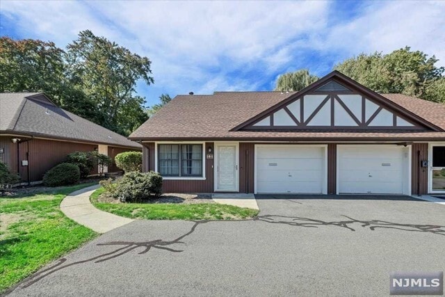 Primary Photo - 14-1 Tamaron Dr