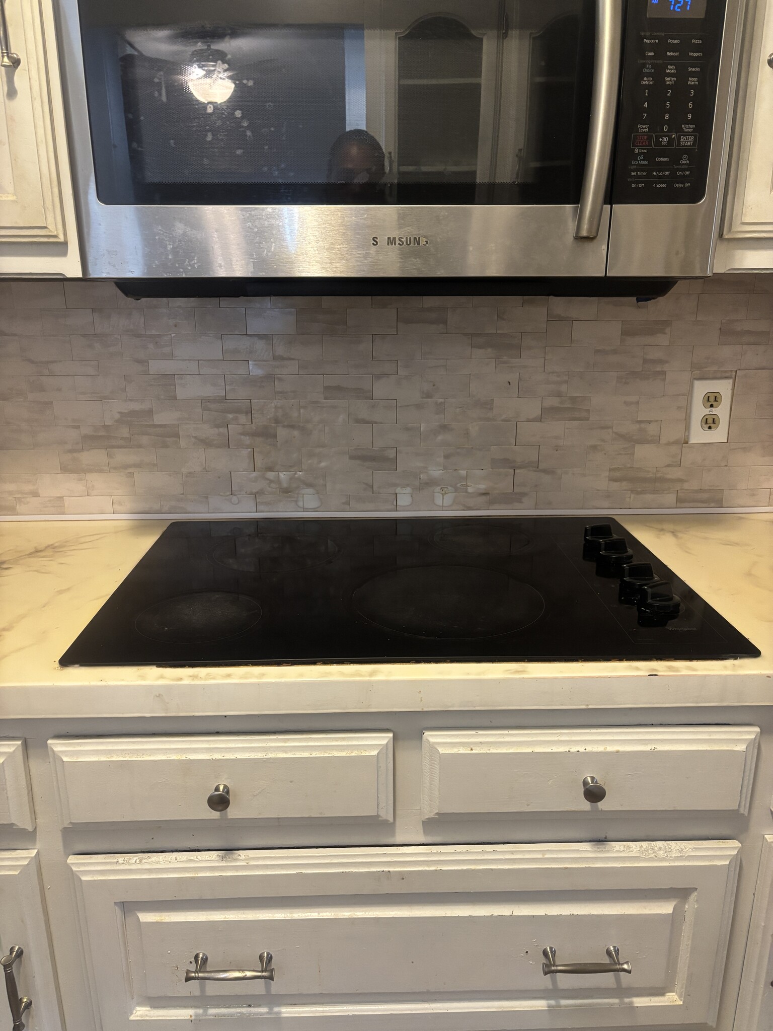 Building Photo - 310 Meadowlark Ln