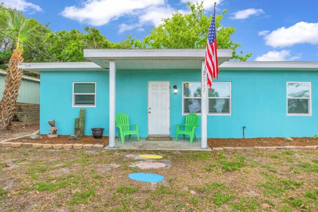 Building Photo - 2362 Pineapple Ave