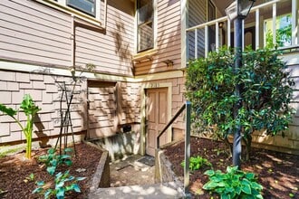 Building Photo - 22nd St Duplex - VPM295T-3