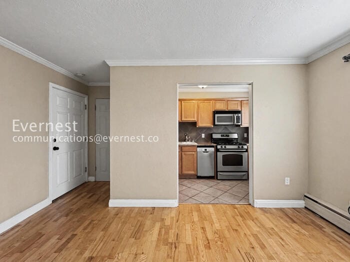 Building Photo - 276 S Sherman St