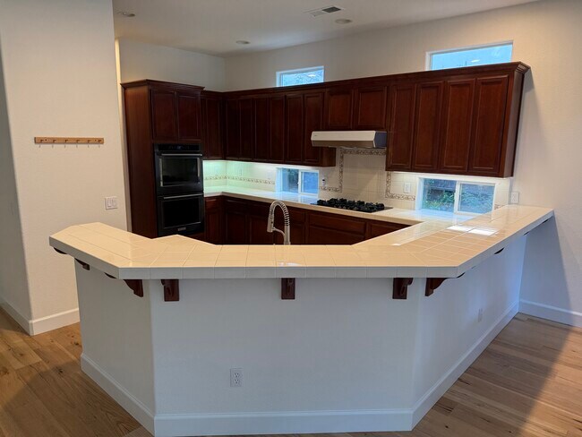 Building Photo - 1509 Cape Cod St