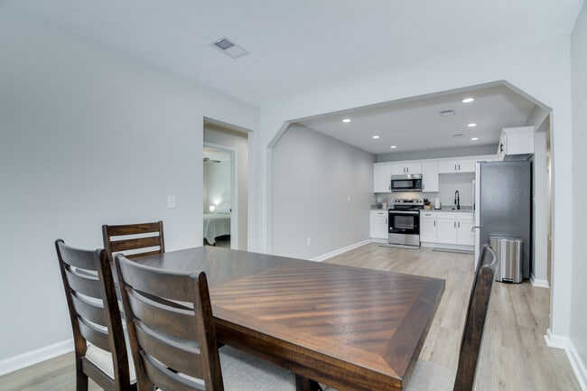 Building Photo - 4312 Windsor Spring Rd