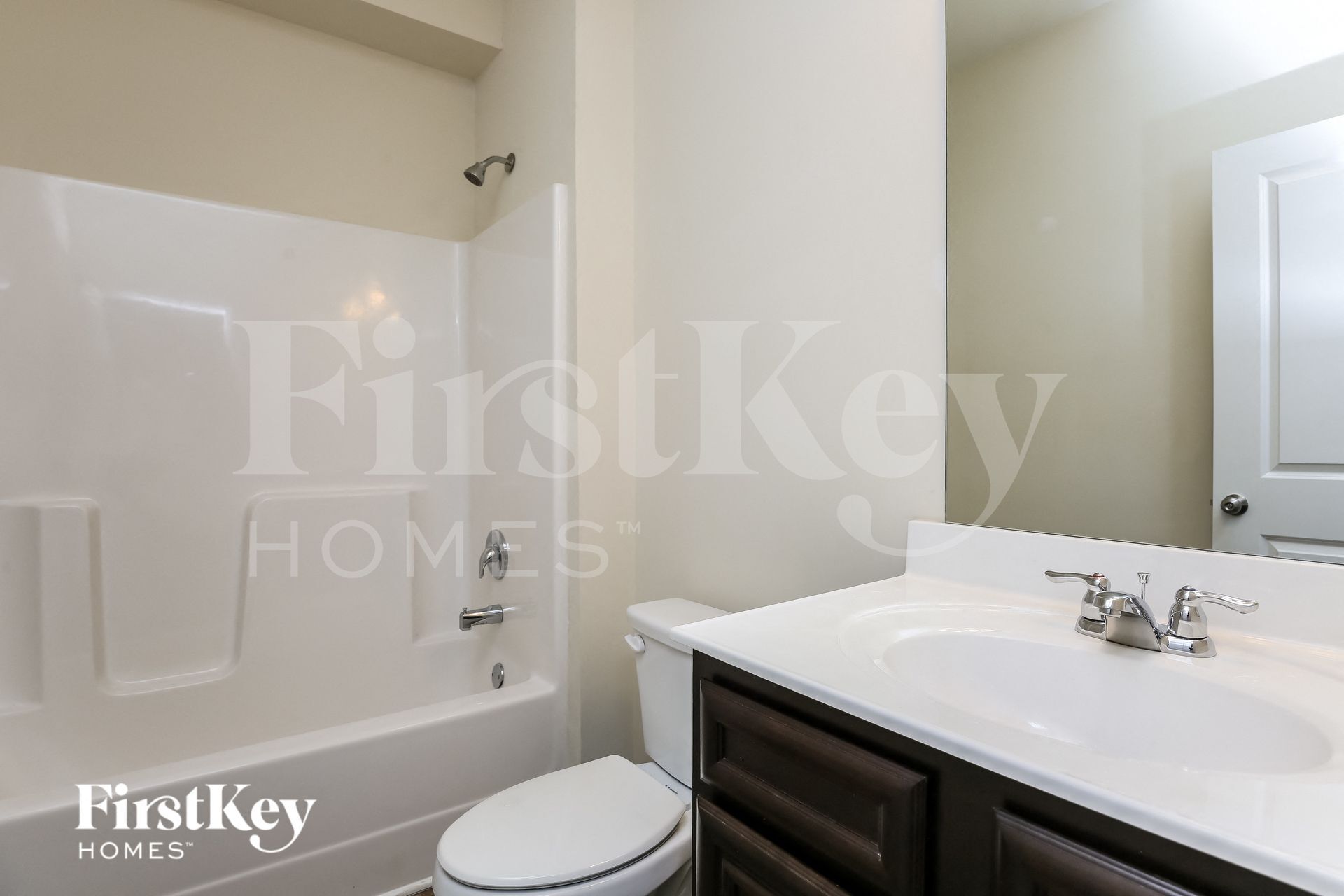 Building Photo - 403 Live Oak Pass