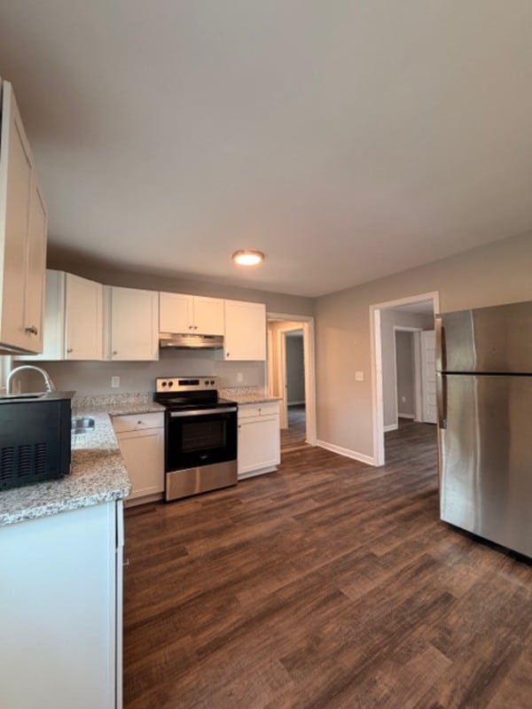 Building Photo - 5528 Cabot Ave