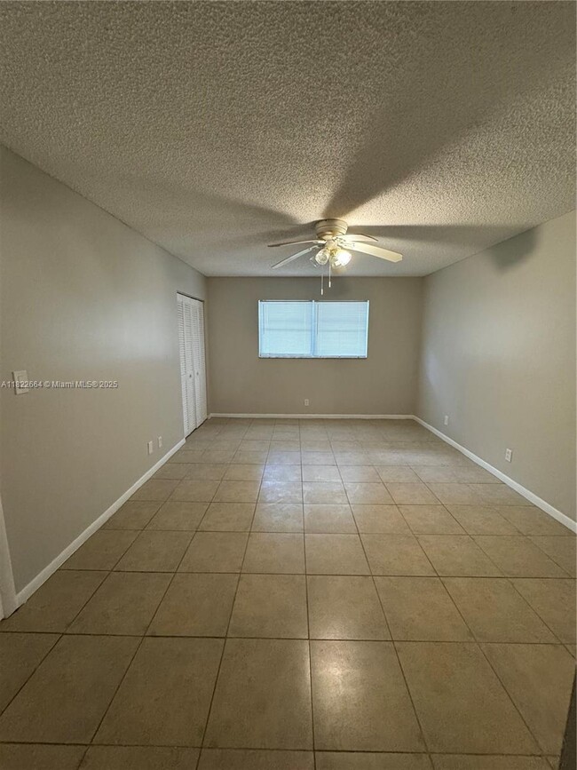 Building Photo - 3360 Spanish Moss Terrace
