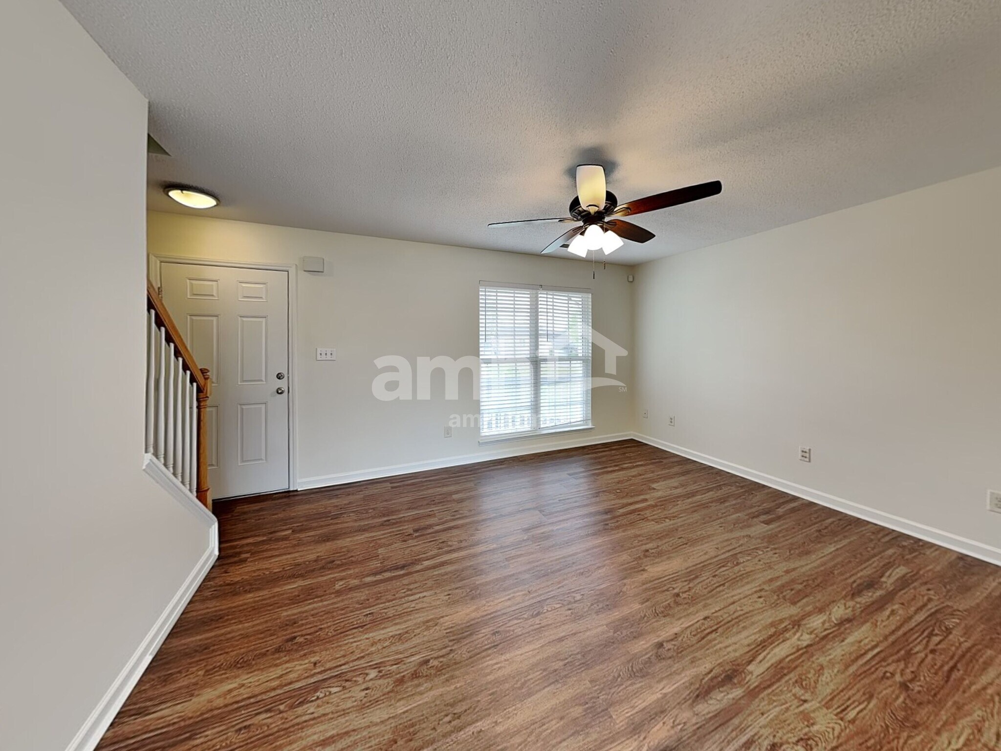 Building Photo - 14301 Blue Grass Dr