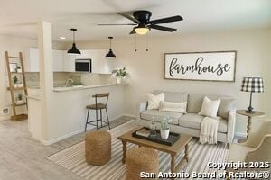 Building Photo - 687 Burr Oak Ln