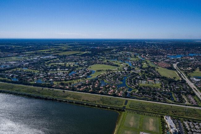 Building Photo - 11223 Pond View Dr