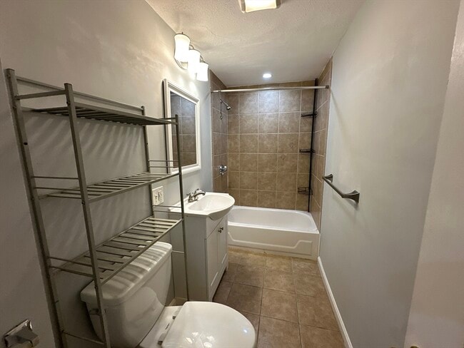 Building Photo - 78 Park Ave