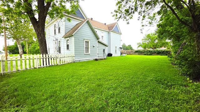 Building Photo - 145 N Kealy Ave