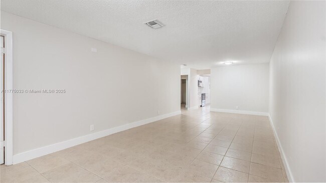 Building Photo - 10600 NW 45th St