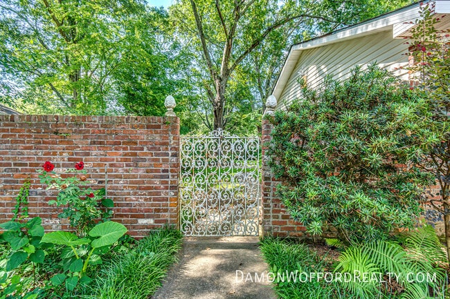 Building Photo - 1431 Brecon Dr