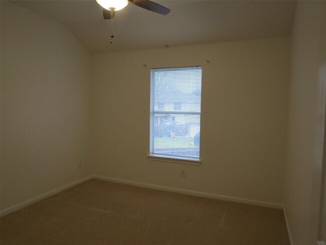 Building Photo - 12604 Linford Dr