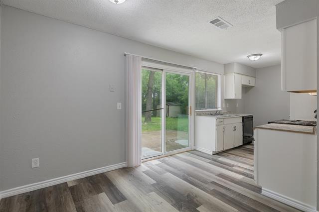 Building Photo - 3201 Forestdale Ln