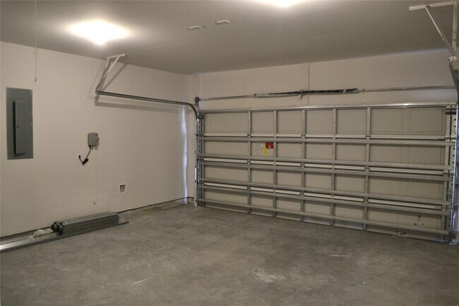Building Photo - 13223 Hayden Peak Dr