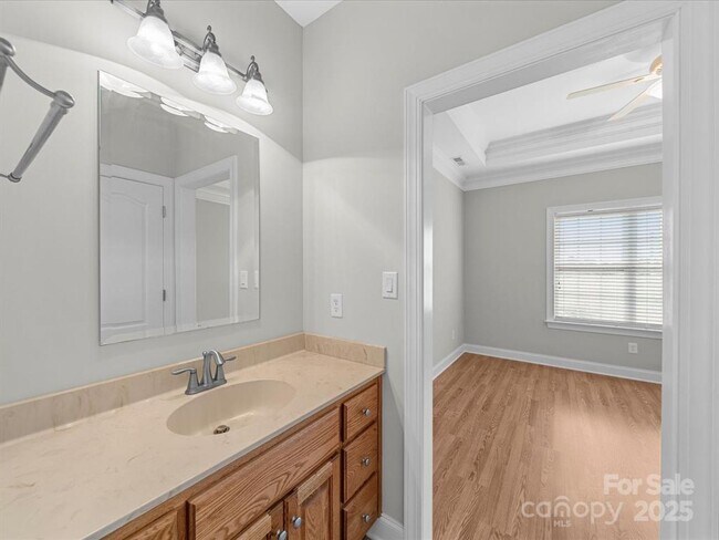 Building Photo - Gorgeous 3 Bed/2 Bath Home for Rent
