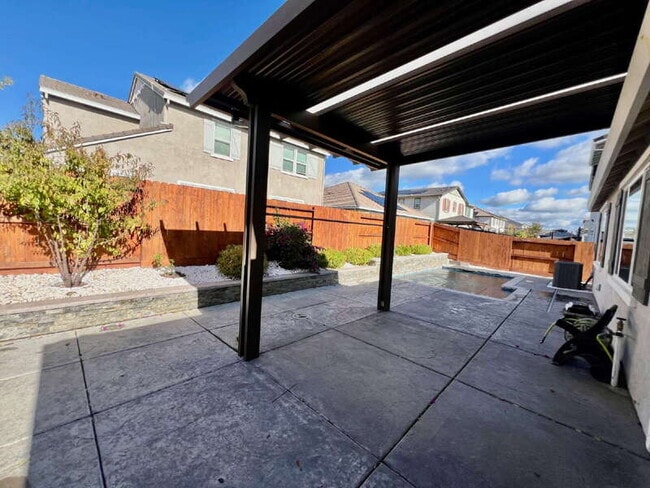 Building Photo - 436 Rose St