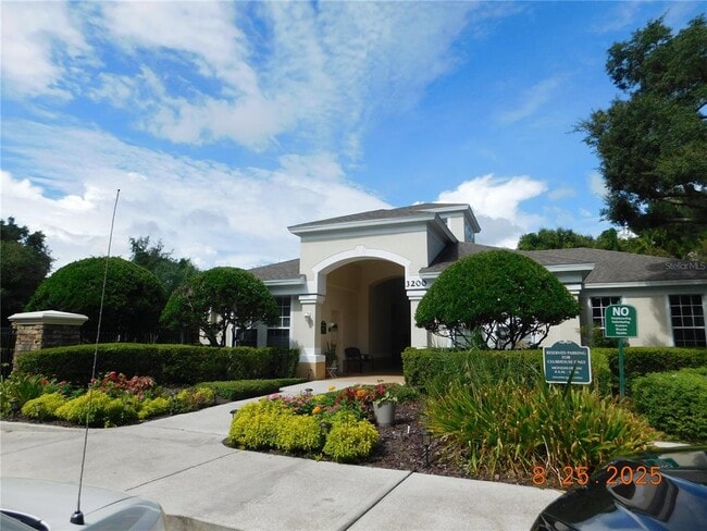 Building Photo - 6100 Stevenson Dr