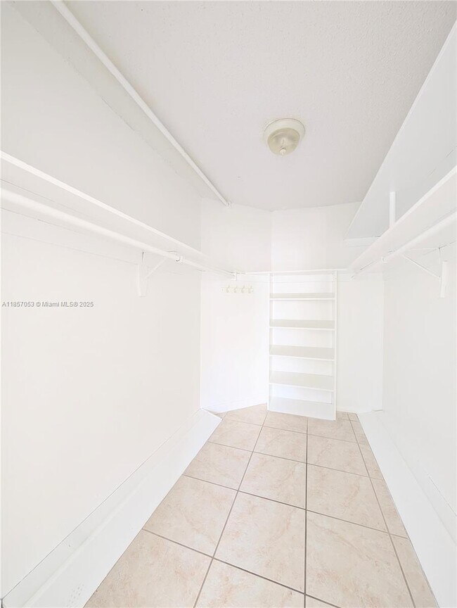 Building Photo - 1075 93rd St