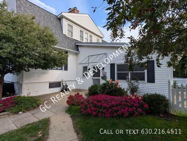 Building Photo - 173 Pomeroy Ave