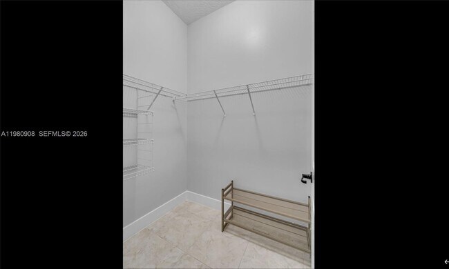 Building Photo - 3274 W 96 Pl