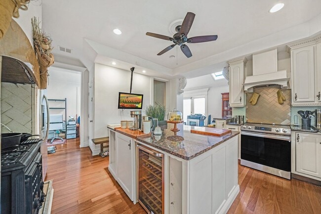 Building Photo - Fully Renovated with Historic Charm Home