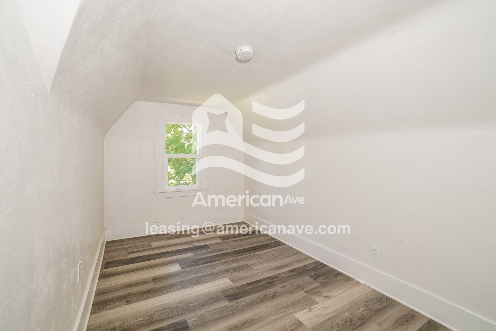 Building Photo - 1911 N Broadway St