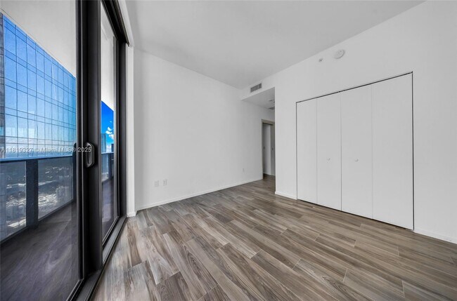 Building Photo - 801 S Miami Ave