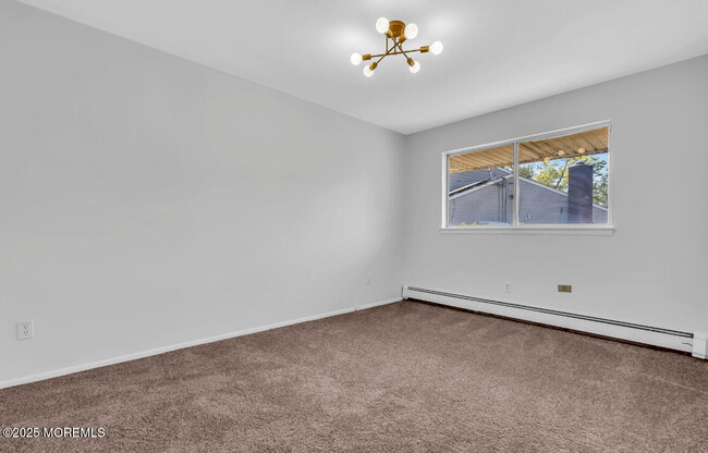 Building Photo - 1034 Zircon Dr