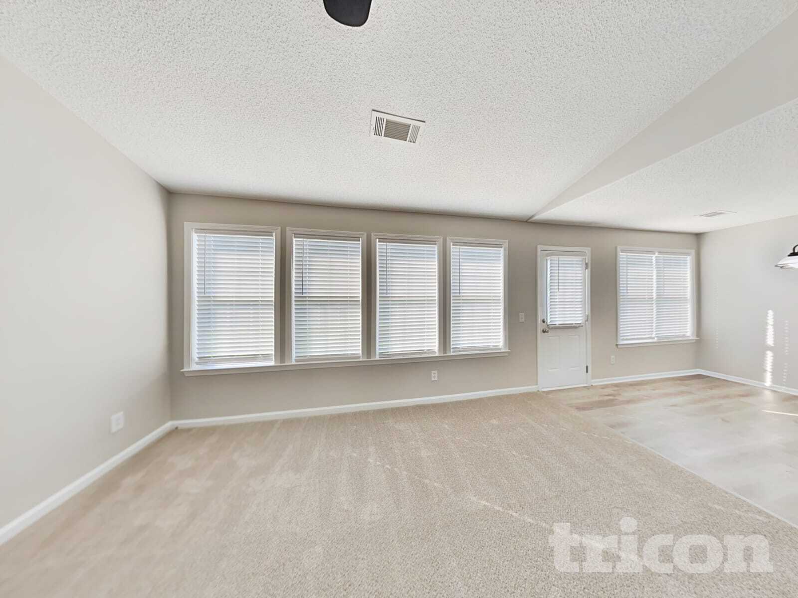 Building Photo - 962 Vera Ct