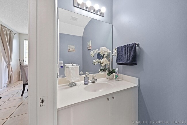 Building Photo - 1457 Banyan Way