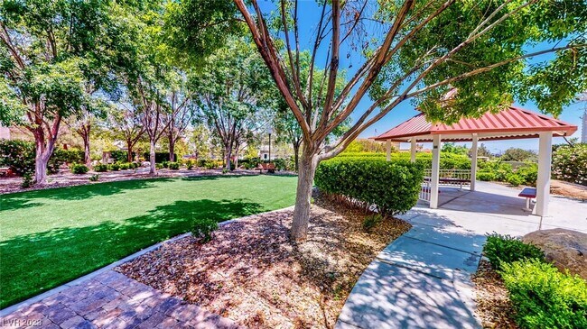 Building Photo - 348 Hanbury Manor Ln