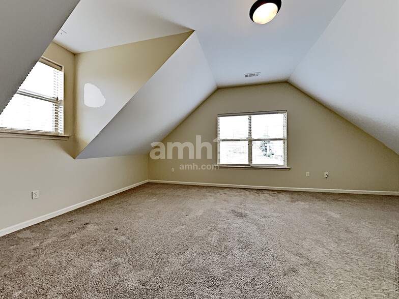 Building Photo - 1523 Bailey Park Ln