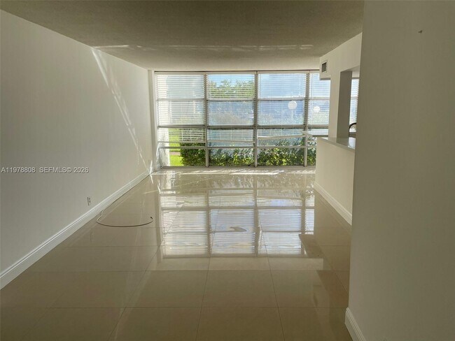 Building Photo - 851 Three Islands Blvd